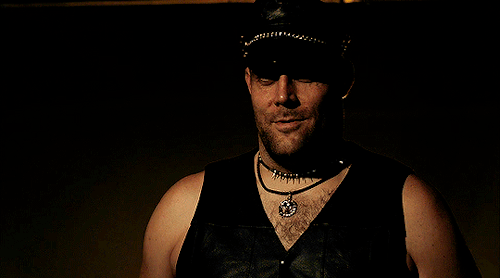 purgatoryking:Anonymous requested: 4.12 Criss angel is a Douchebag - When an older magician tricks d