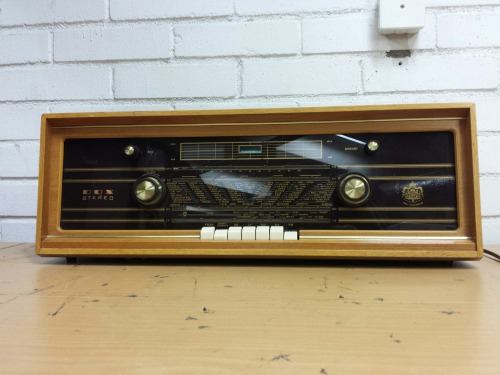 Dux V423 Tube Radio, 1959