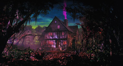 falltrails:       Hocus Pocus (1993) ~ Scenery 1/?