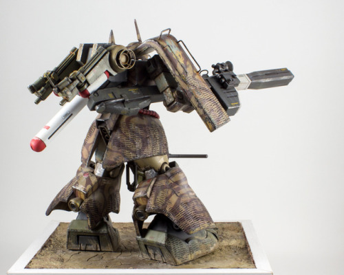 kvlt-worx:  Finished this Zaku III kitbash, painted with Gaianotes. The Zaku III HG is like the old Qubeley HG- it requires so much work just to model normally that you may as well modify it!First post of 2018! Thank you to everyone for almost 5 years