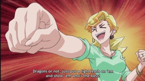 dragontamer05:Yoko pls.—Now I really need Yuya walking with the four dragons but dogs sized on leash