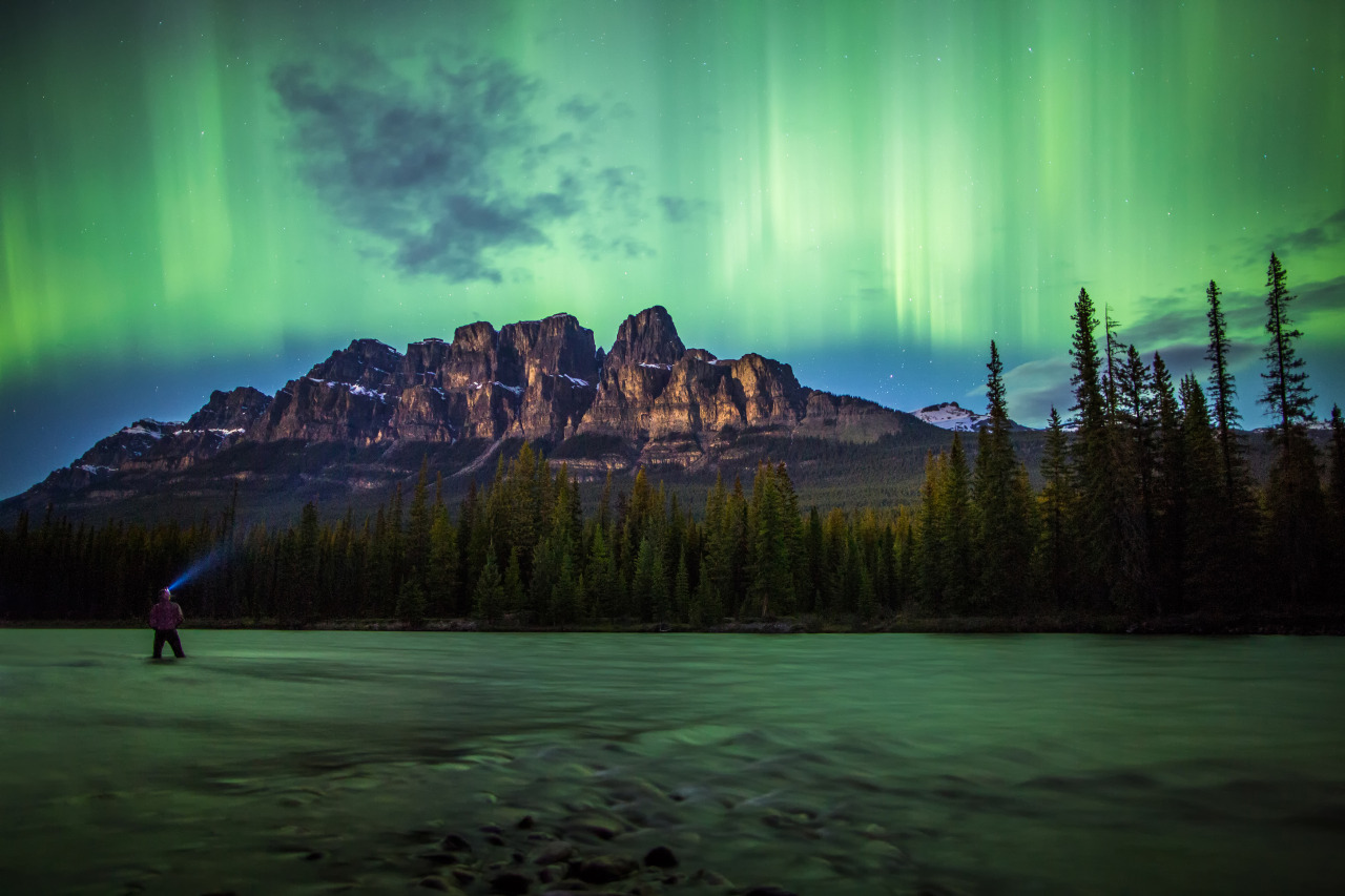nubbsgalore:  self portratis by paul zizka in banff national park