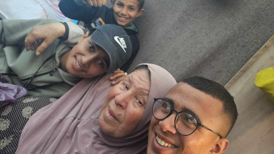 Donate to Help my family and children to continue living., organised by mustafa hilles