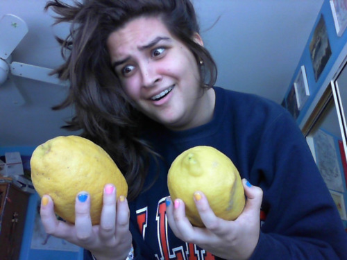rakatakat:  rakatakat:  LOOK AT THESE COLOSSAL FUCKIN LEMONS FROM THE TREE MY BROTHER HAS PEED ON EVERY DAY SINCE HE WAS LIKE 5 YEARS OLD  im laughing/crying i dont want any more messages about this listen up you fucks apparently pee makes citrus plants