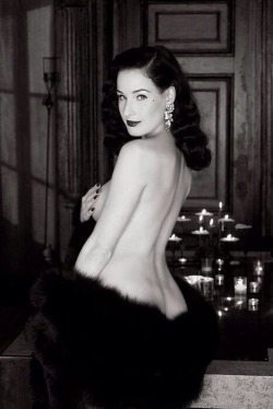 The always stunning Miss Dita.