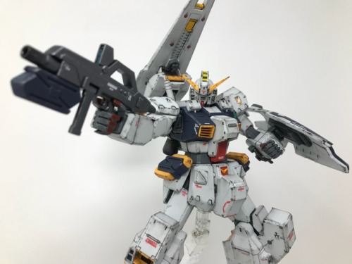 bigdaddycruiser:  Completed MG Hazel Custom! This really shouldn’t have been P-Bandai but it’s worth hunting down!
