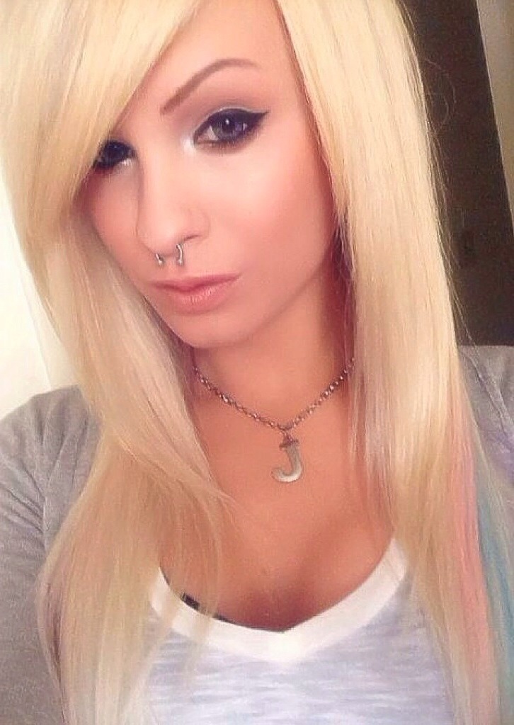 mistiriecd:  prettygirlcock:  2013 was a year for changes👌❤️  Yeah this gurl