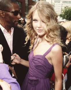 speaknowws-blog:   favourite celebrity challenge; 1/5 favourite candids. 