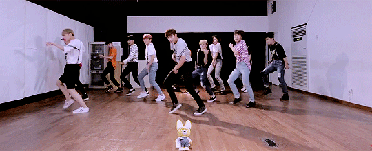 hanwooz: very nice x dance practice 