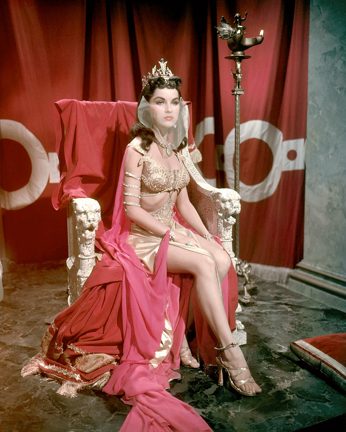 20th-century-man:
“Debra Paget / production still from Harmon Jones’s Princess of the Nile (1954)
”