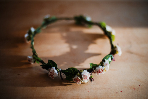 lyricalsycamore:  Flower Crown by *December Sun on Flickr.