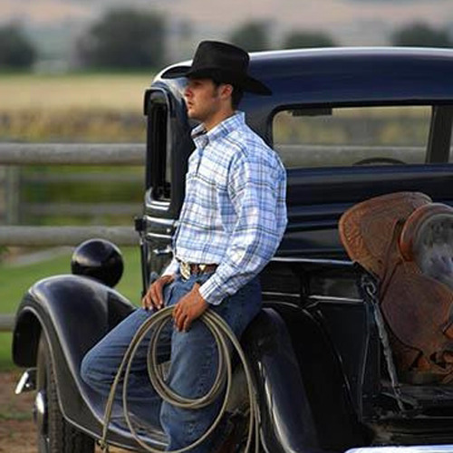 alexsterling291:  burleighbro: Git Yer Lariat … Time to Rope a Country Boy!