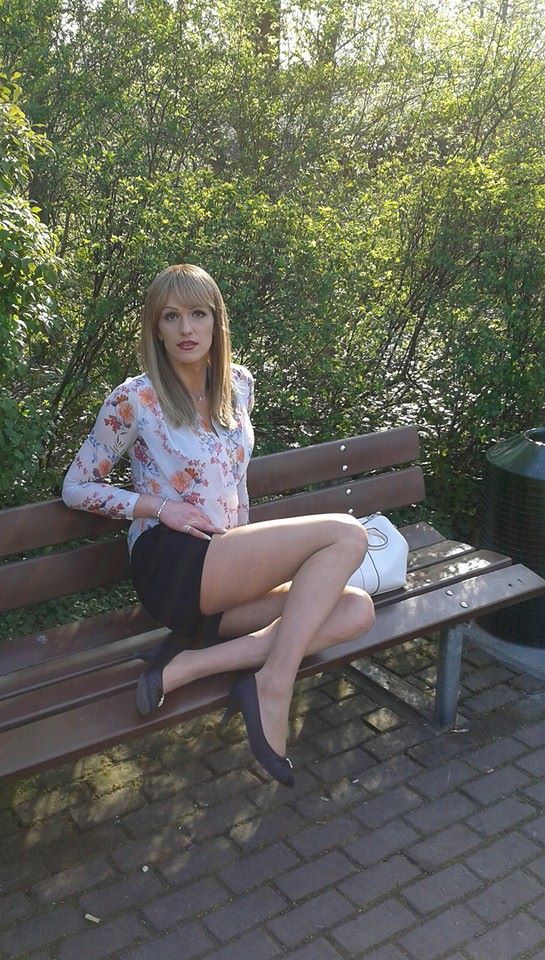 transgenderpantyhose:  Lana Lane