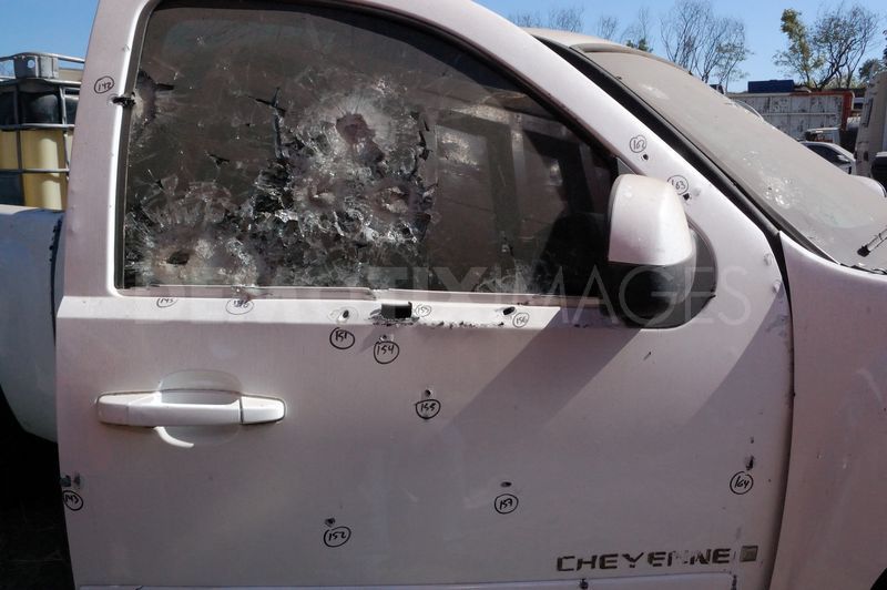 trxpchvno:  culiacan-sinaloa-cartel:  la cheyenne   Blindada hasta madre👌