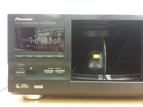 Pioneer PD-F1007 File-Type Compact Disc Player, 2003