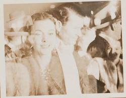 kendrajbean:  Vivien Leigh and fiancee Laurence