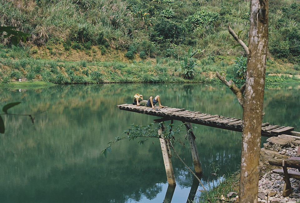 vacants:  Laos (by Hannah.Moulds)