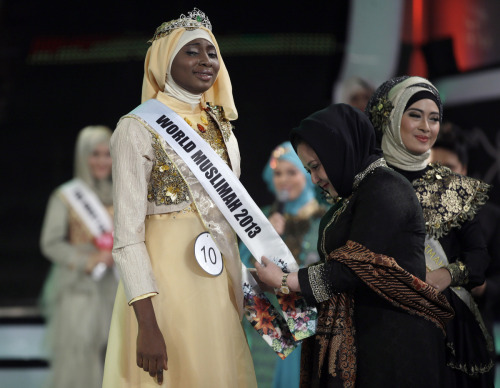 somalisupremacy:blackgirlost:myvoicemyright:World Muslimah 2013, Miss Nigeria Obabiyi Aishah Ajibola