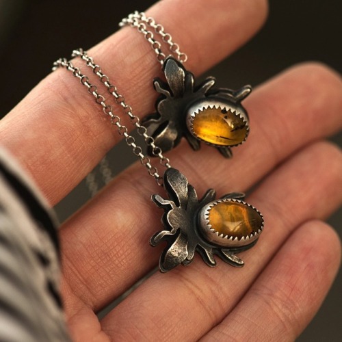 sosuperawesome:Amber Bee Rings and NecklacesBear and the Adelaide on EtsySee our #Etsy or #Bees tags