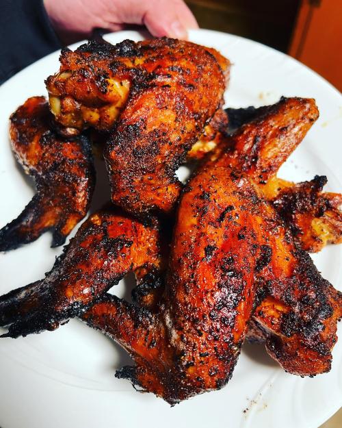 foodmyheart:Chicken wings on point Source: https://reddit.com/r/foodporn http://foodmyheart.tumblr.com | https://campsite.bio/foodmyheart