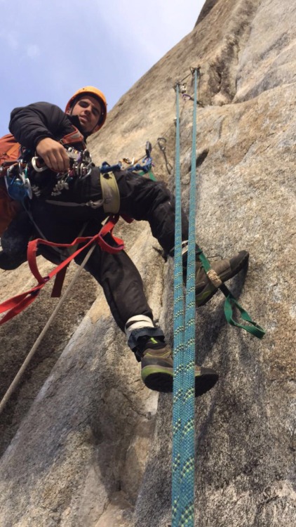 honurocker: The look you get when you rappel past your partner because your freaking cold and done w