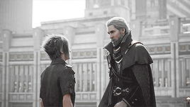 traumerrei:-A king is sworn to protect his people.-Yeah, but he only saved me. Shouldn’t a king pr
