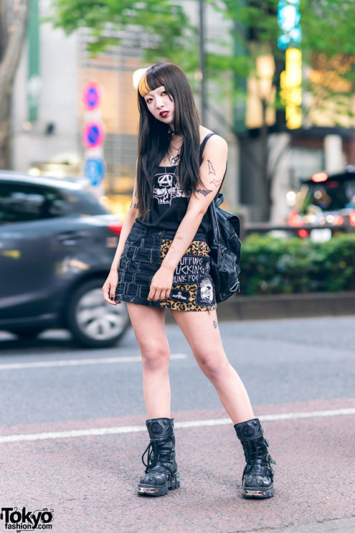 tokyo-fashion - Japanese teens 16-year-old Satan and 18-year-old...