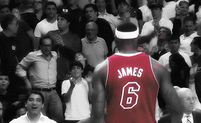 lol Howard in the back though and the guy in the stands has that face like, &ldquo;omg