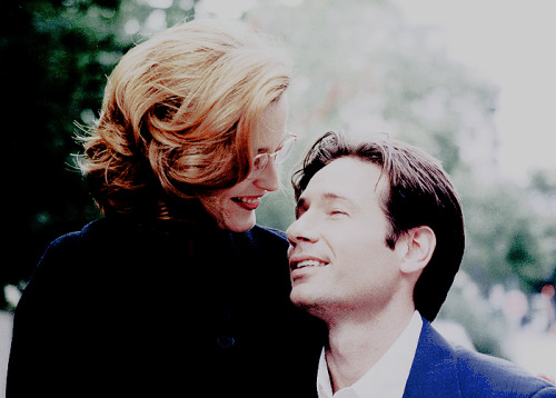 qilliananderson:Gillian Anderson &amp; David Duchovny, Unknown Photoshoot.