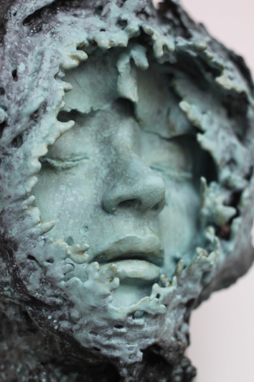idreamofaworldofcouture:  ‘Evening Glow’ sculpture by Gosia
