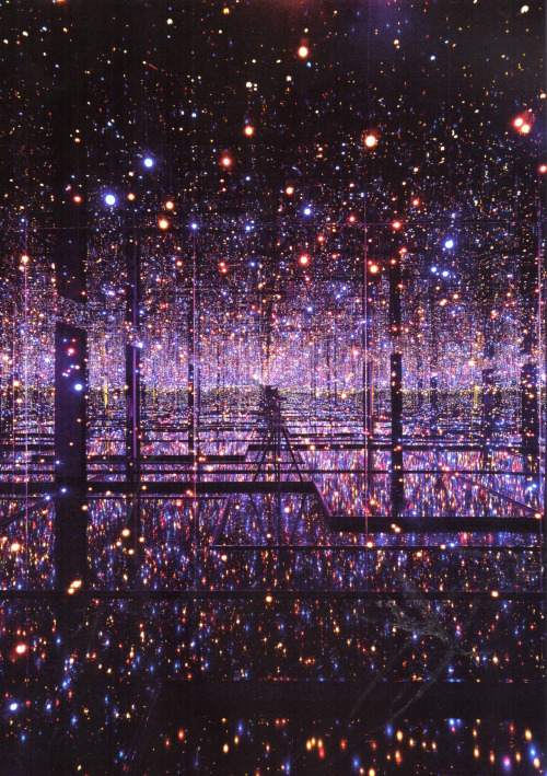 zegalba:Yayoi Kusama: Infinity Mirrored Room (2013)                the souls of millions of light years away