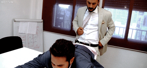 kruel-kid:  kruel-kid:  it’s nsfw but sfw at the same time  at work 