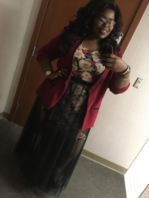 graficallysmart:Sexy. Smart. Goofy AS HE’LL!GET YOU ONE!!Follow Me!ig: smartchicksc: supersmartchick
