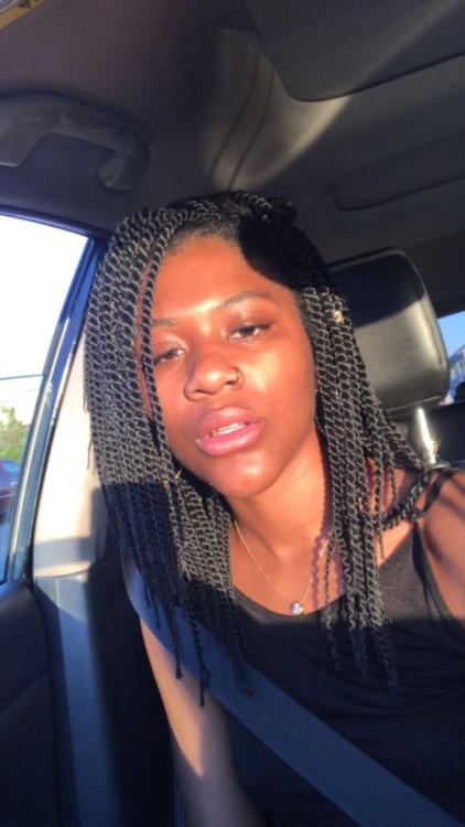 96vitamind:I let my black out when the sun pops up Ig: destinee.noy✨