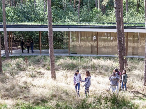 architags:	Studio Associato Bernardo Secchi Paola Viganò. Hostel Wadi. De Hoge Rielen, Kasterlee. Belgium. photos:	Frederik Buyckx