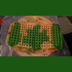 majikbeans:  I tried to do a marijuana leaf waffle…. It didn’t work and I’m very sad I even attempted it…