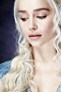 queendaenerys:  It seems to me that a queen