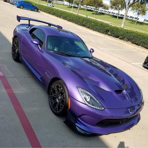 musclecarspics - @1nasty_srt | ‘15 Viper |#musclecarspictures #v8...