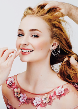 dailysturner: I feel good with the decisions I’ve made in life and the path I’ve followed. I fully trust in myself. - Sophie Turner for Glamour Mexico (July 2015).