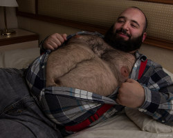 daddy-bear-hunter:  daddy-bear-hunter