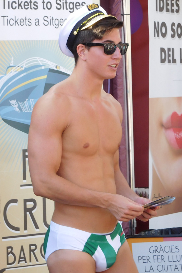 itsswimfever:  A well dressed ticket seller…