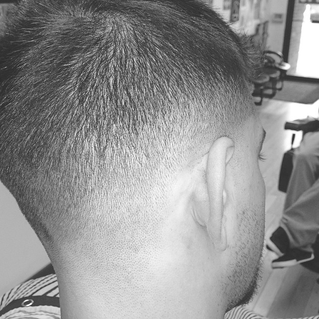 The jump off 🙌 #longsbarbershop #faded #blurryfades #beard #barbergang cut by : @longo4