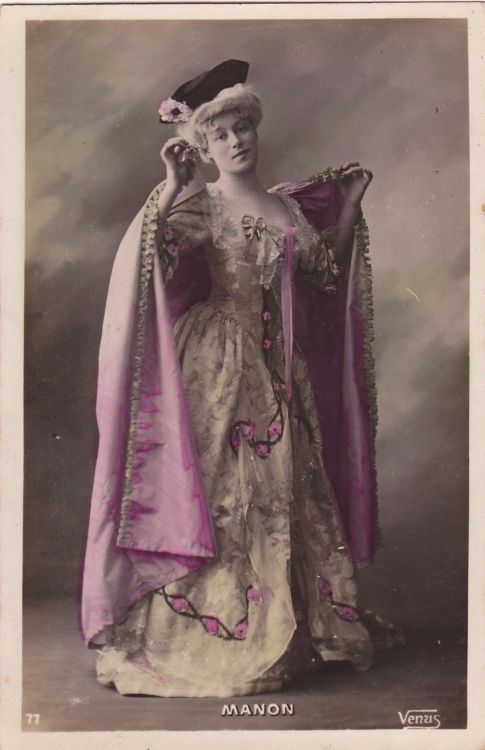 Edwardian Theatre Actress Manon in &ldquo;Marie Antoinette&rdquo; Costume original french postcard