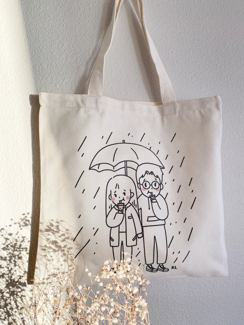 hand-drawn tote bags by yours truly ♡