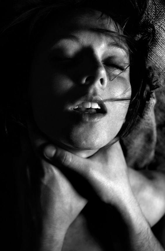 dare-master:  Theme of the day : Choking