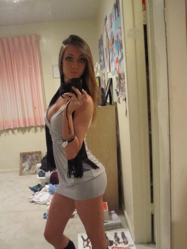 shaymich:  Hot amateur has a beautiful body