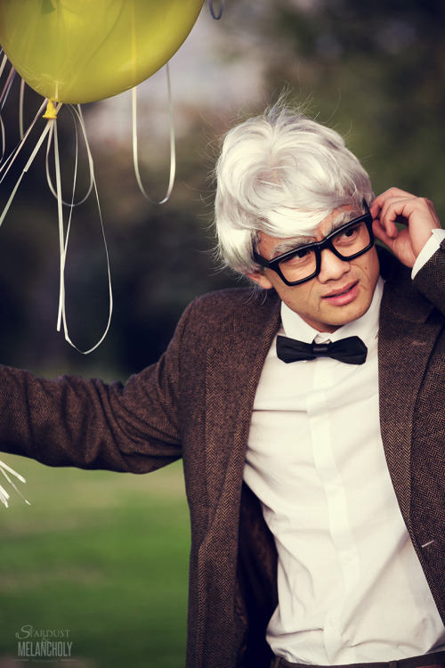 stardustandmelancholy:Osric Chau as Carl Fredricksen from Up Salute to Supernatural Burbank 2014Phot