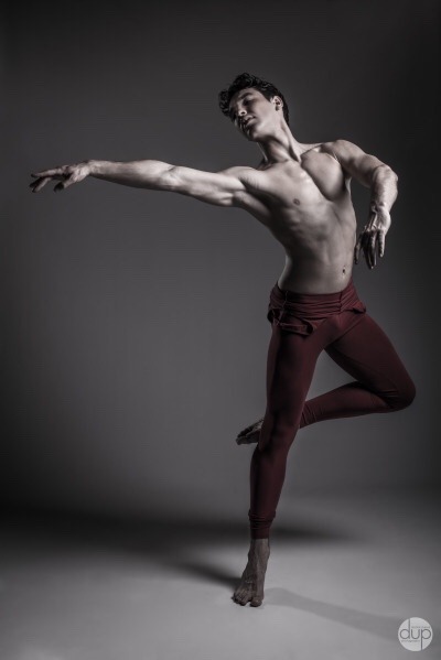 pas-de-duhhh:
“Manoah Michelot dancer at Opéra Royal de Wallonie-Liége photographed by Nicholas Dupuis
”