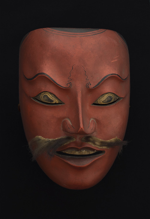 cavinmorrisgallery:Regional MasksJava - Topeng Mask, early 20th c. Polychromed wood, fur 8.25 x 6.25