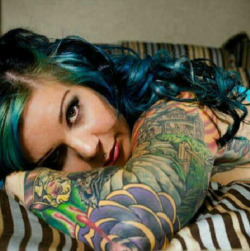 we-require-more-tatooed-girls:  More @ http://we-require-more-tatooed-girls.tumblr.com